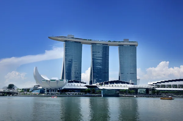 O Marina Bay Sands Resort Hotel — Fotografia de Stock