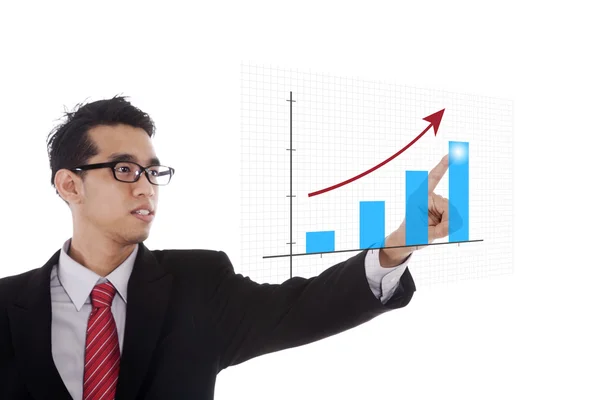 Empresario señalando el gráfico — Foto de Stock