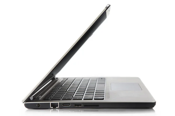 Laptop izolowany na biało — Zdjęcie stockowe