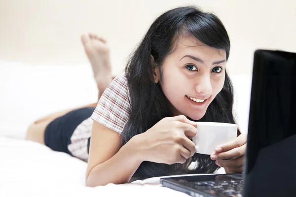 Woman having morning coffee — Stock Photo, Image