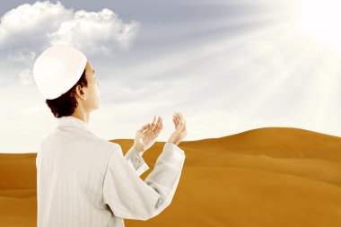 Muslim praying on ramadan clipart