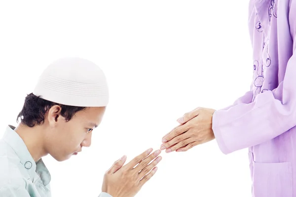 穆斯林男子向某人道歉 — 图库照片