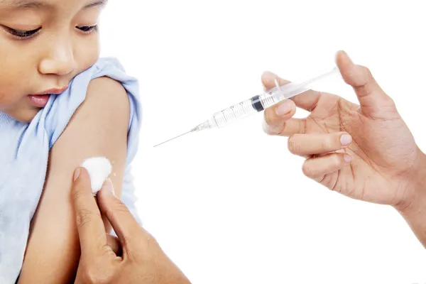 子どもの予防接種 — ストック写真