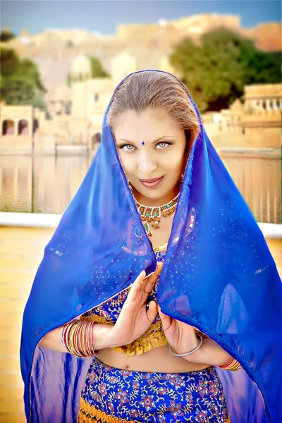 Retrato de mulher indiana — Fotografia de Stock