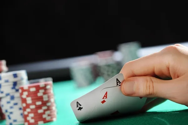 Poker texas holdem: dwa asy — Zdjęcie stockowe