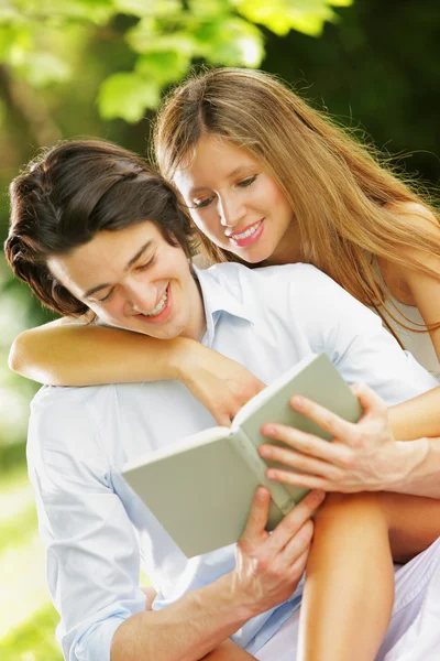 Perfect young couple — Stock Photo, Image