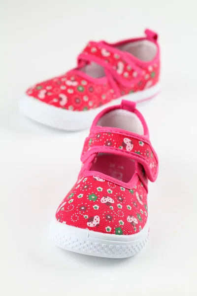 Zapatos rojos de bebé —  Fotos de Stock
