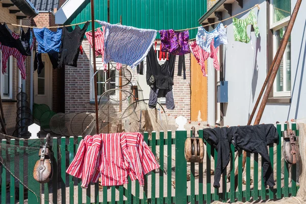 Secagem tradicional de lavagem em uma antiga aldeia de pescadores, o — Fotografia de Stock