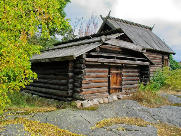 Alte schwedische ökologische Hütte Stockbild