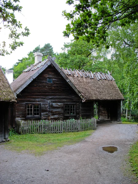 Antigua cabaña ecológica sueca —  Fotos de Stock