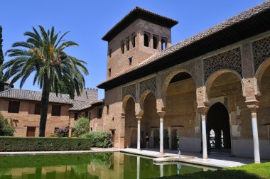 alhambra partal.