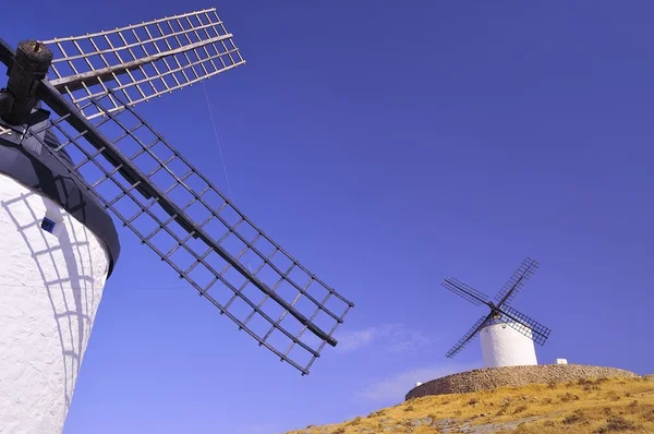 Větrné mlýny v Consuegra, Španělsko. — Stock fotografie