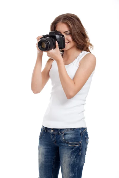 Młoda kobieta z aparatem fotograficznym — Zdjęcie stockowe