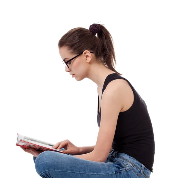 Portrét dospívající dívka s knihou — Stock fotografie