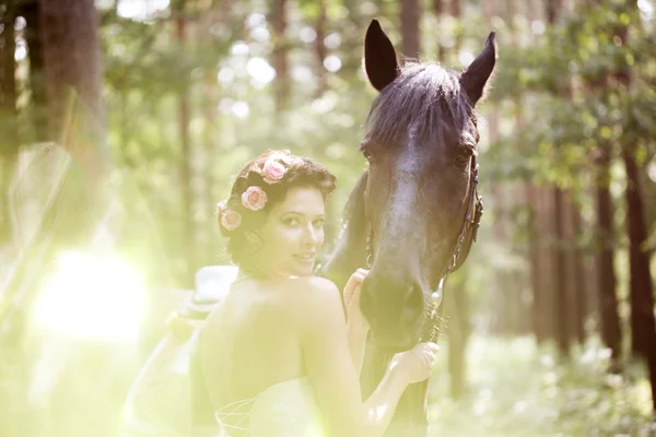 Mujer y caballo — Foto de Stock