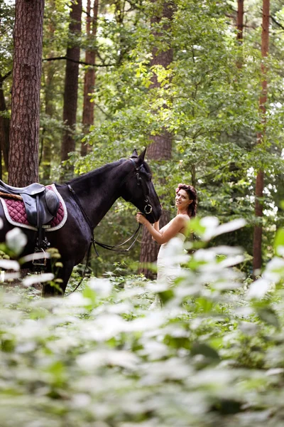 Nő és ló — Stock Fotó