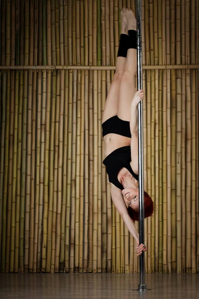 Sexy pole dance woman — Stock Photo, Image