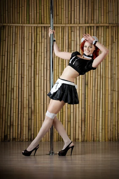 Σέξι πόλο χορός γυναίκα. — Φωτογραφία Αρχείου