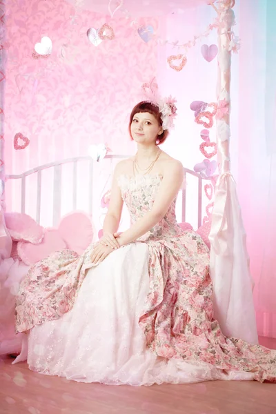 빈티지 드레스에 로맨틱 여자 — 스톡 사진