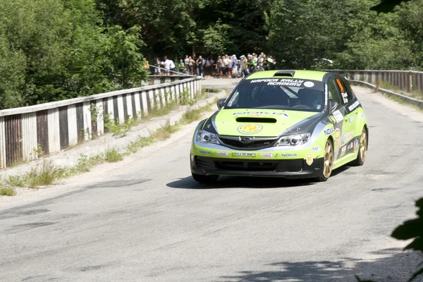การแข่งขันชิงแชมป์แห่งชาติ "Dunlop" เมื่อวันที่ 22 มิถุนายน ค.ศ. 2012 ที่คูรา-นาโปคา, โรมาเนีย . — ภาพถ่ายสต็อก