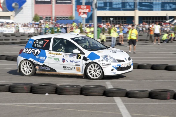 การแข่งขันชิงแชมป์แห่งชาติ "Dunlop" เมื่อวันที่ 22 มิถุนายน ค.ศ. 2012 ที่คูรา-นาโปคา, โรมาเนีย . — ภาพถ่ายสต็อก