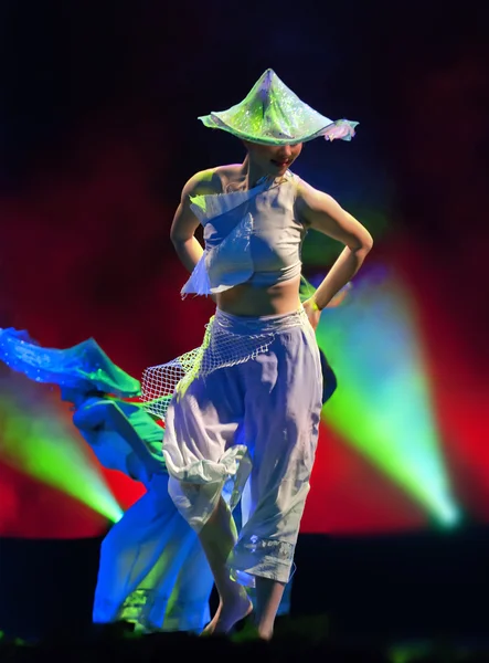 Bailarina étnica china — Foto de Stock