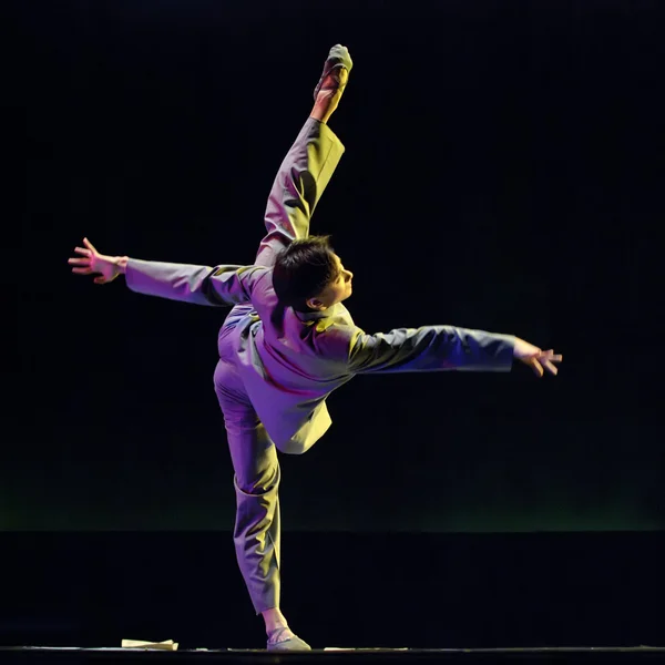 中国现代舞蹈家 — 图库照片