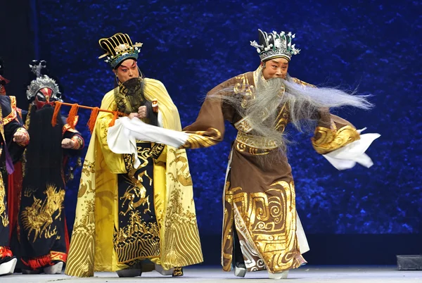 Acteurs d'opéra traditionnels chinois avec costume théâtral Photos De Stock Libres De Droits