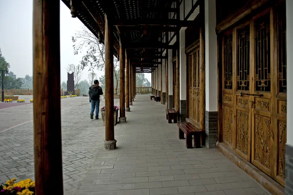 Bâtiments d'une vieille ville traditionnelle chinoise — Photo