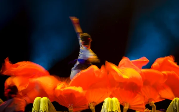 Κινεζική λαϊκή χορευτές — Φωτογραφία Αρχείου