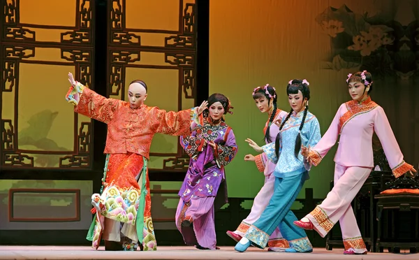 Artistas chinos de ópera Yue — Foto de Stock