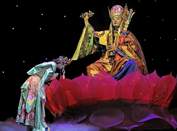 Ethnisches Tanzdrama in Tibet — Stockfoto