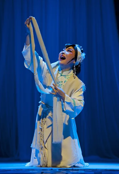Αρκετά κινέζικη παραδοσιακή ηθοποιός της όπερας — Φωτογραφία Αρχείου