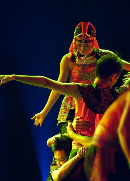 Dança étnica chinesa — Fotografia de Stock
