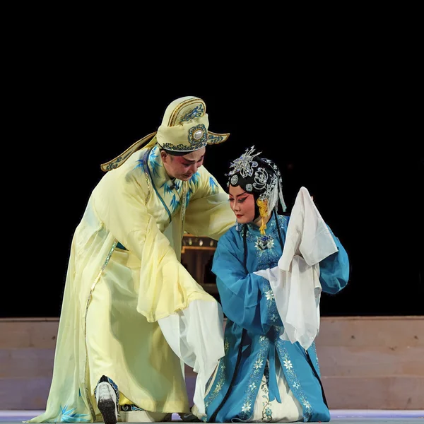 Opera chińska tradycyjna aktorów z kostiumów teatralnych — Zdjęcie stockowe
