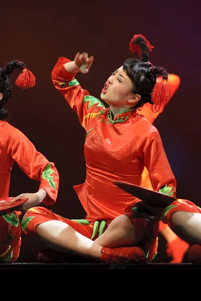 Chiński folk tancerz — Zdjęcie stockowe