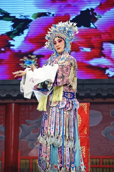 stock image Pretty chinese chinese traditional opera actress