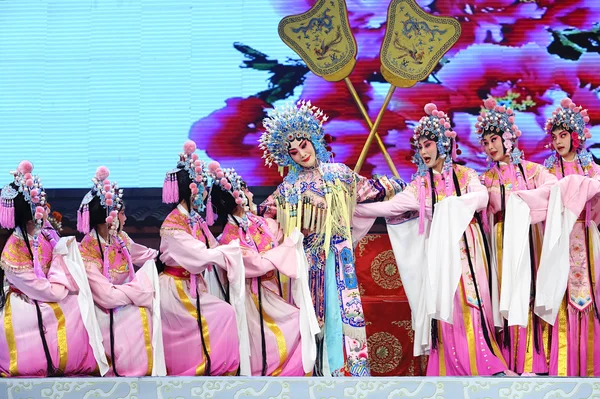 Cantik Cina aktris opera tradisional — Stok Foto