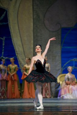 Rus royal ballet Kuğu Gölü Balesi gerçekleştirmek