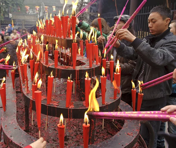 Burning incense upon the incense altar in temple — Stock Photo, Image