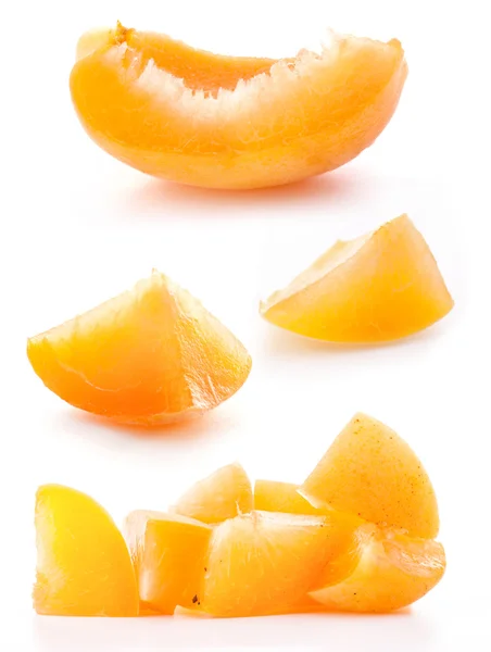 Куча кусочков абрикоса — стоковое фото