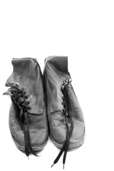 Sapatos velhos em preto e branco — Fotografia de Stock
