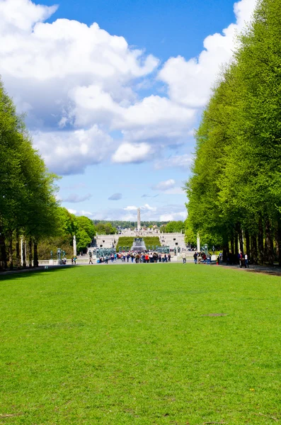 OSLO, NORWAY - MAY16 Vigeland park in Oslo, Norway on May 16, 2012 — Stockfoto
