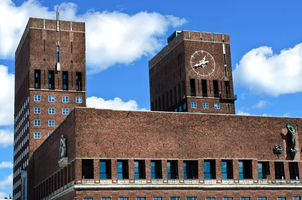 市庁舎 （radhuset）、オスロ、ノルウェー — ストック写真