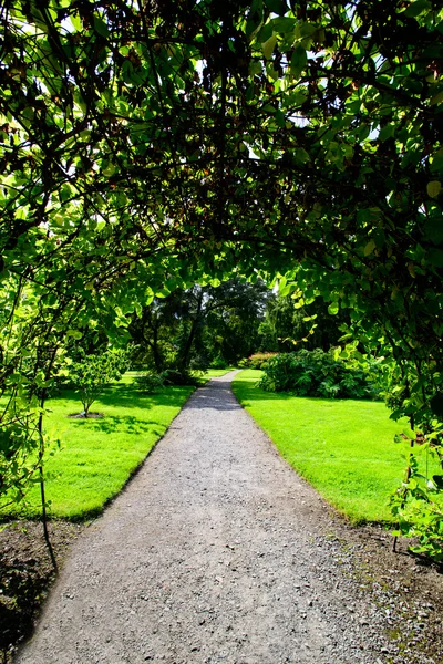 花园拱门 — 图库照片
