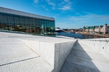 Opera oslo detay