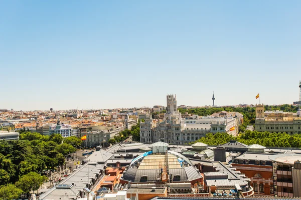 Вид зверху на вулицями і будинками Барселони — стокове фото