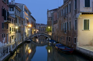 Canal, venice, İtalya-gece.