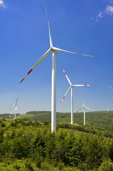 Energía eólica, turbina blanca — Foto de Stock