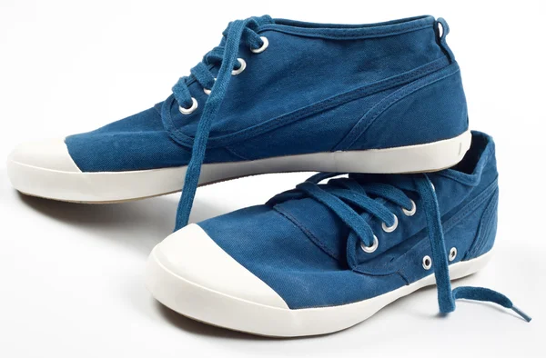 Ett par nya blå skor — Stockfoto